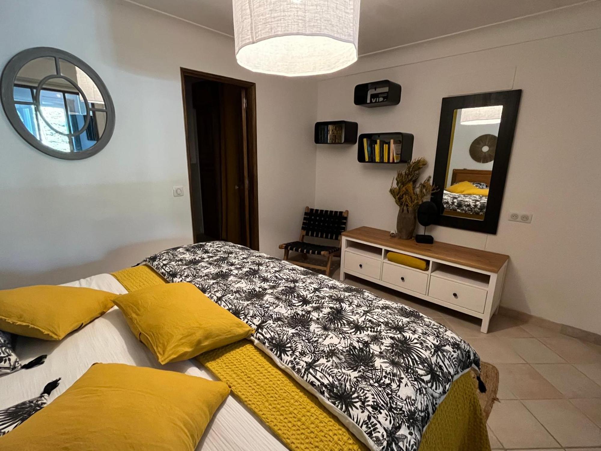 Hestia Bed & Breakfast Robion en Luberon Exterior photo