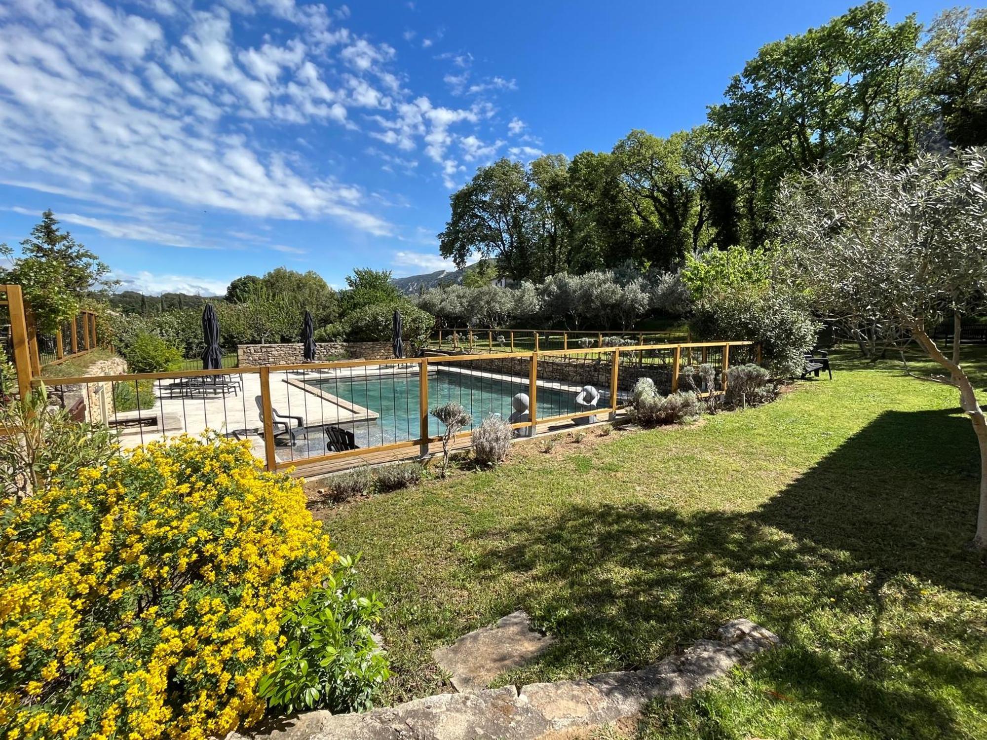 Hestia Bed & Breakfast Robion en Luberon Exterior photo